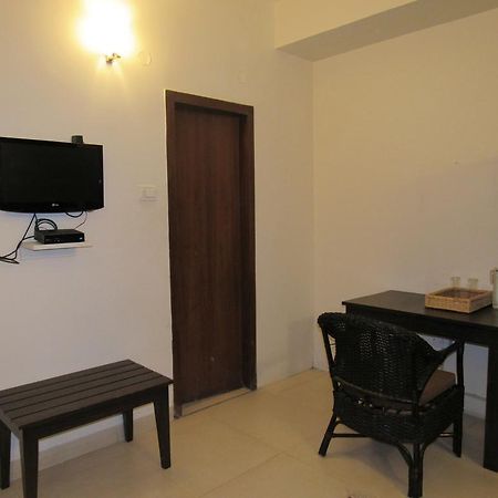 Luxtay Suites Bangalore Exteriör bild